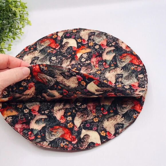 Tortilla Warmer 10.5 Inches Neutral Gray Tan Chickens  Holds Up To 6 Tortillas - Picture 1 of 3